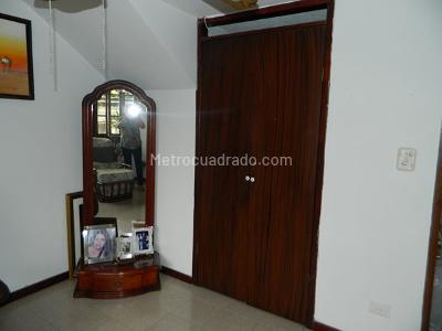 Casa de 5 alcobas en venta en Flora Industrial, Cali, 318 m² · foto 20 de 20