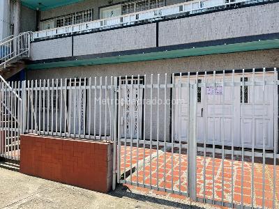 Casa de 5 alcobas en venta en Aguablanca, Cali, 397 m² · foto 3 de 12