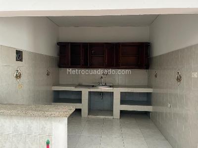 Casa de 5 alcobas en venta en Aguablanca, Cali, 397 m² · foto 11 de 12