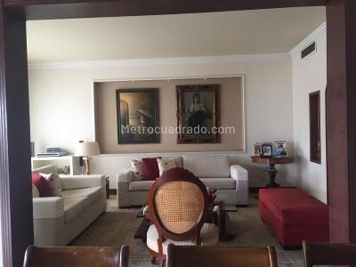Apartamento de 3 alcobas en venta en Normandia, Cali, 292 m² · foto 3 de 20