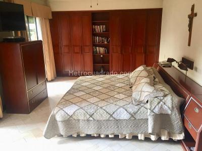 Apartamento de 3 alcobas en venta en Normandia, Cali, 292 m² · foto 17 de 20