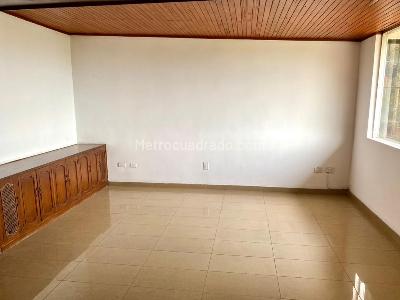 Casa de 5 alcobas en venta en Santa Monica Residencial, Cali, 833 m² · foto 6 de 20