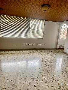 Casa de 5 alcobas en venta en Santa Monica Residencial, Cali, 833 m² · foto 8 de 20
