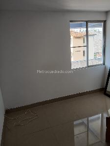 Apartamento de 3 alcobas en venta en El Limonar, Cali, 88 m² · foto 2 de 14