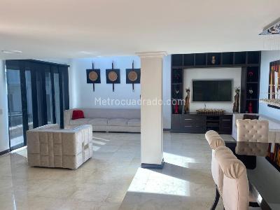 Casa de 5 alcobas en venta en Ciudad Jardin, Cali, 350 m² · foto 3 de 20