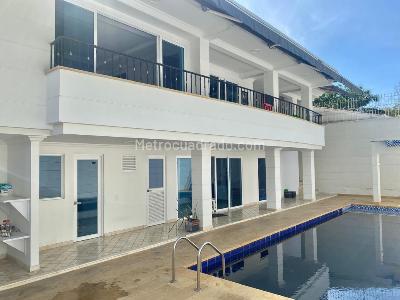 Casa de 5 alcobas en venta en Ciudad Jardin, Cali, 350 m² · foto 13 de 20