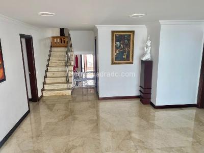 Casa de 5 alcobas en venta en Ciudad Jardin, Cali, 350 m² · foto 15 de 20