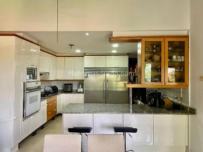 Casa de 5 alcobas en venta en Santa Monica, Cali, 345 m² · foto 3 de 20