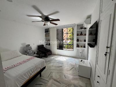 Apartamento de 3 alcobas en venta en Normandia, Cali, 240 m² · foto 11 de 19
