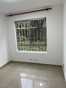 Apartamento en venta en Ciudad Jardin, Cali · foto 4 de 12