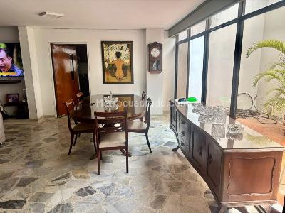 Apartamento de 4 alcobas en venta en Ciudad Jardin, Cali, 160 m² · foto 3 de 17