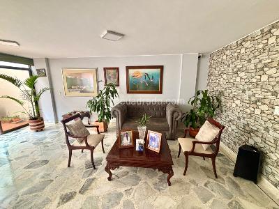 Apartamento de 4 alcobas en venta en Ciudad Jardin, Cali, 160 m² · foto 4 de 17