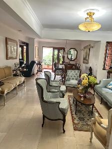 Apartamento de 3 alcobas en venta en Santa Teresita, Cali, 140 m² · foto 2 de 11