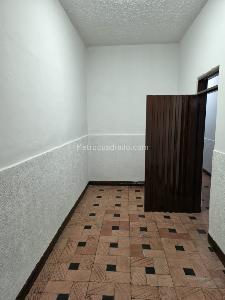 Casa de 4 alcobas en venta en Bretaña, Cali, 256 m² · foto 12 de 17
