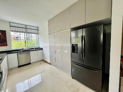 Apartamento de 3 alcobas en venta en Santa Rita, Cali, 228 m² · foto 10 de 20