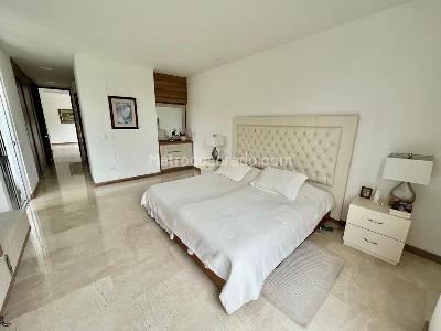 Apartamento de 3 alcobas en venta en Santa Rita, Cali, 228 m² · foto 13 de 20