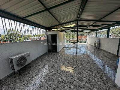 Casa de 2 alcobas en venta en El Talismán, Girardot, 145 m² · foto 15 de 20