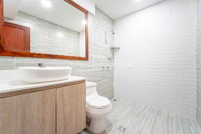 Casa de 4 alcobas en venta en Las Antillas, Envigado, 219 m² · foto 4 de 20