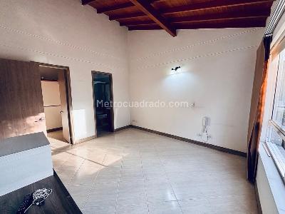 Casa de 4 alcobas en venta en El Poblado Castropol, Medellín, 171 m² · foto 11 de 13
