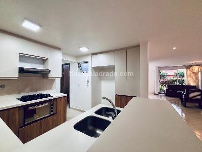 Casa de 4 alcobas en venta en El Poblado Castropol, Medellín, 171 m² · foto 6 de 13