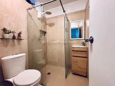 Casa de 5 alcobas en venta en El Dorado, Envigado, 126 m² · foto 13 de 13