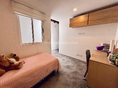 Casa de 5 alcobas en venta en El Dorado, Envigado, 126 m² · foto 6 de 13