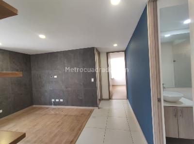 Apartamento de 2 alcobas en venta en Loma De San José, Sabaneta, 98 m² · foto 9 de 19