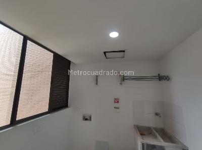 Apartamento de 2 alcobas en venta en Loma De San José, Sabaneta, 98 m² · foto 17 de 19