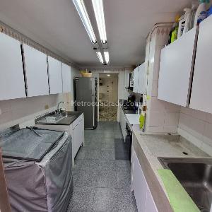 Apartamento de 4 alcobas en venta en Loma Del Tesoro, Medellín, 156 m² · foto 4 de 20