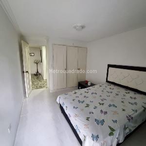 Apartamento de 4 alcobas en venta en Loma Del Tesoro, Medellín, 156 m² · foto 9 de 20