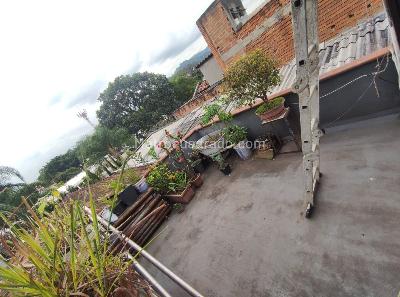 Casa de 3 alcobas en venta en Guayabal Cristo Rey, Medellín, 172 m² · foto 17 de 18