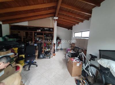 Casa de 3 alcobas en venta en Guayabal Cristo Rey, Medellín, 172 m² · foto 18 de 18