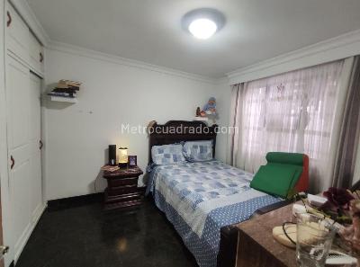 Casa de 3 alcobas en venta en Guayabal Cristo Rey, Medellín, 172 m² · foto 7 de 18