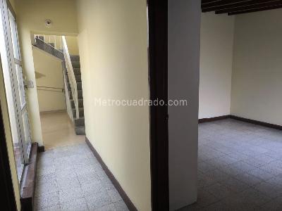 Casa de 4 alcobas en venta en Estadio Florida Nueva, Medellín, 308 m² · foto 12 de 19