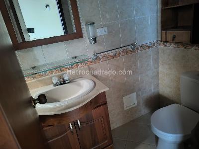 Casa de 4 alcobas en venta en Estadio Florida Nueva, Medellín, 308 m² · foto 9 de 19