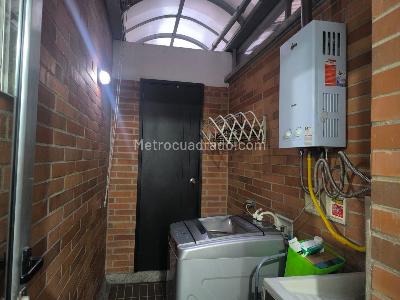 Apartamento de 3 alcobas en venta en El Poblado, Medellín, 92 m² · foto 18 de 20