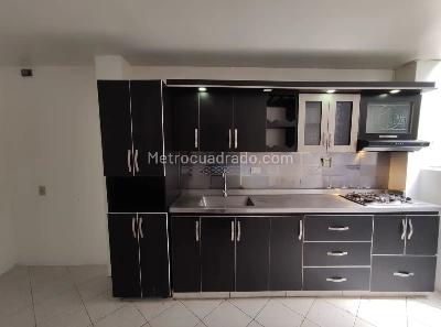 Casa de 4 alcobas en venta en Cabañitas, Bello, 107 m² · foto 3 de 18