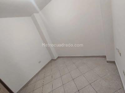 Casa de 4 alcobas en venta en Cabañitas, Bello, 107 m² · foto 4 de 18