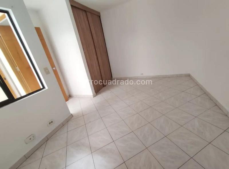 Casa – Bello, La Cabañita - Más