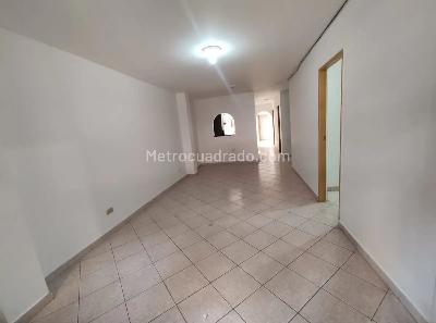 Casa de 4 alcobas en venta en Cabañitas, Bello, 107 m² · foto 8 de 18