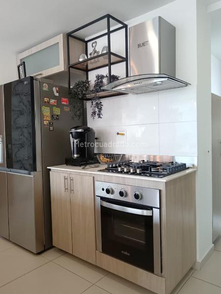 Apartamento en arriendo con 3 alcobas en Loma San José - 6