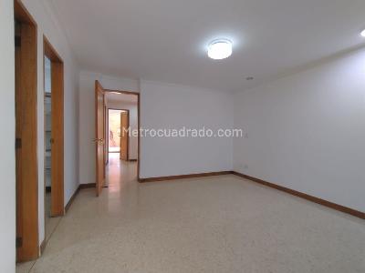 Apartamento de 3 alcobas en venta en Bolivariana, Medellín, 171 m² · foto 14 de 20