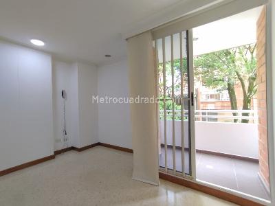 Apartamento de 3 alcobas en venta en Bolivariana, Medellín, 171 m² · foto 15 de 20