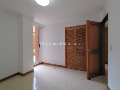 Apartamento de 3 alcobas en venta en Bolivariana, Medellín, 171 m² · foto 17 de 20