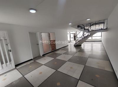 Casa de 4 alcobas en arriendo en Estadio, Medellín, 290 m² · foto 3 de 20