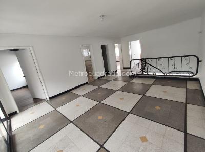 Casa de 4 alcobas en arriendo en Estadio, Medellín, 290 m² · foto 13 de 20