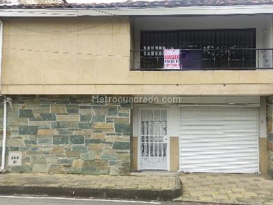 Casa de 4 alcobas en arriendo en Estadio, Medellín, 290 m² · foto 20 de 20
