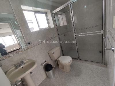 Casa de 4 alcobas en arriendo en Estadio, Medellín, 290 m² · foto 10 de 20