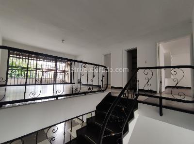 Casa de 4 alcobas en arriendo en Estadio, Medellín, 290 m² · foto 11 de 20