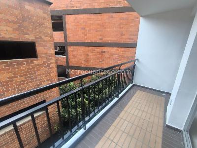 Apartamento en venta en Ditaires, Itagüí · foto 5 de 18